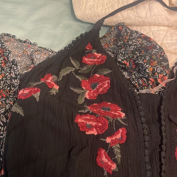 American eagle black embroidered floral halter romper - Picture 3 of 3